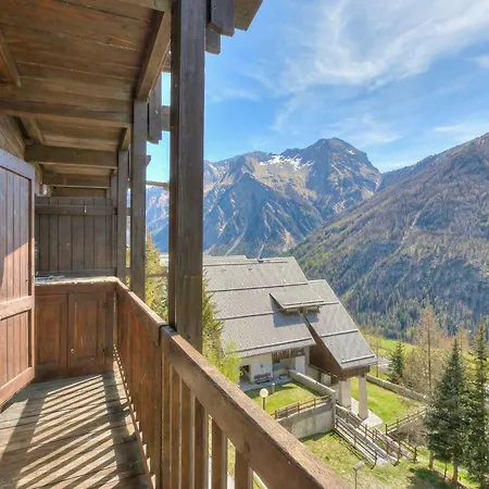Grange Romantic Retreat Mountain View - Happy *