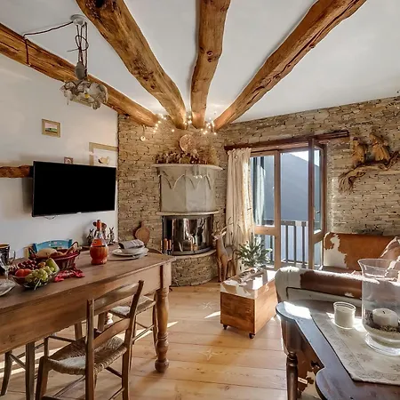 Grange Romantic Retreat Mountain View - Happy Appartement